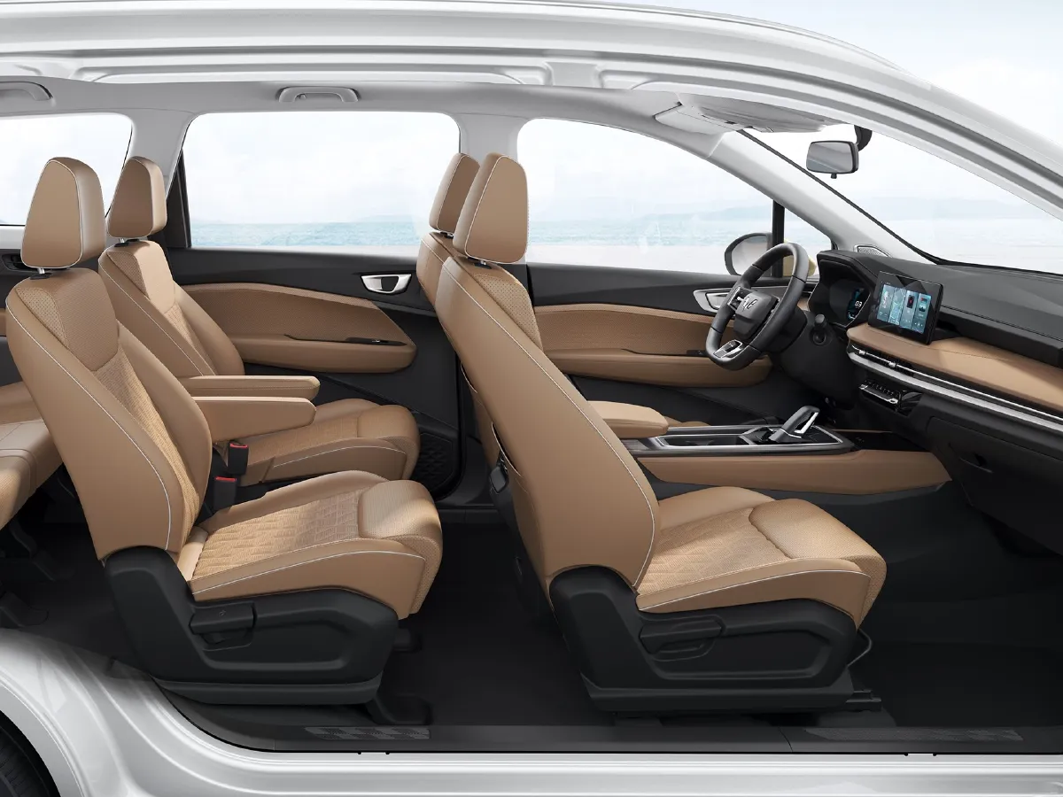 WuLing JiaChen,autocango,china used car exporter,china ev exporter,chinese used car exporter,chinese used ev exporter