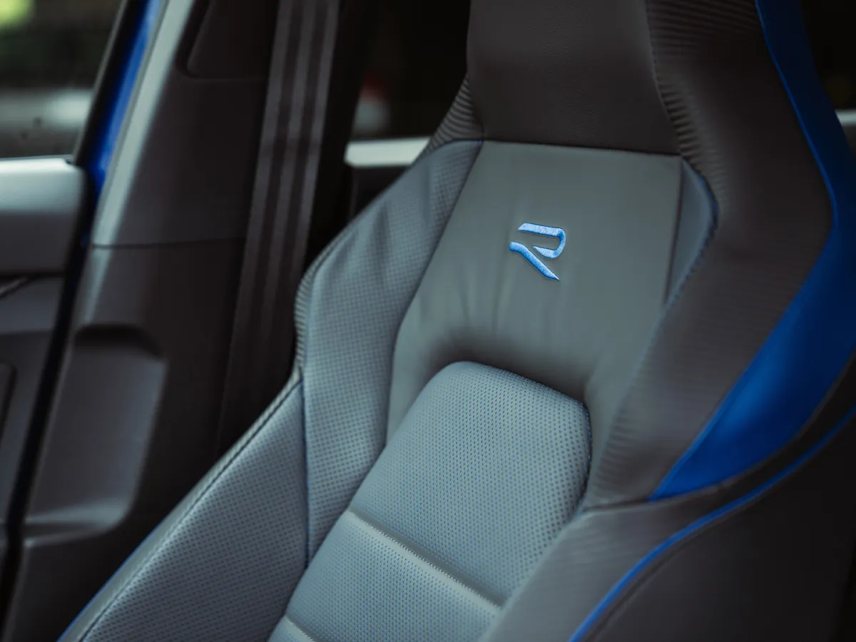 2011 Volkswagen Golf 2.0T 256HP L4 6DCT,autocango,china used car exporter,china ev exporter,chinese used car exporter,chinese used ev exporter