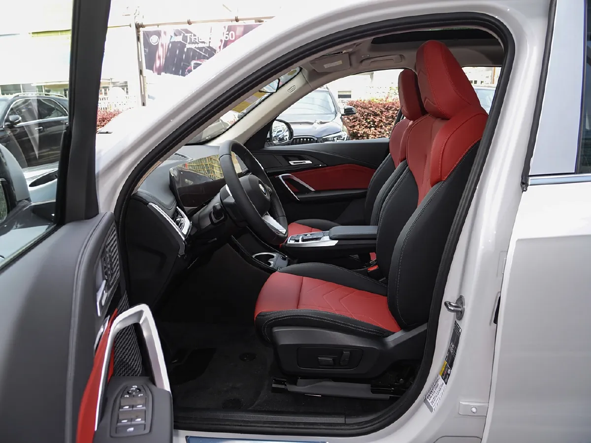 BMW iX1,autocango,china used car exporter,china ev exporter,chinese used car exporter,chinese used ev exporter