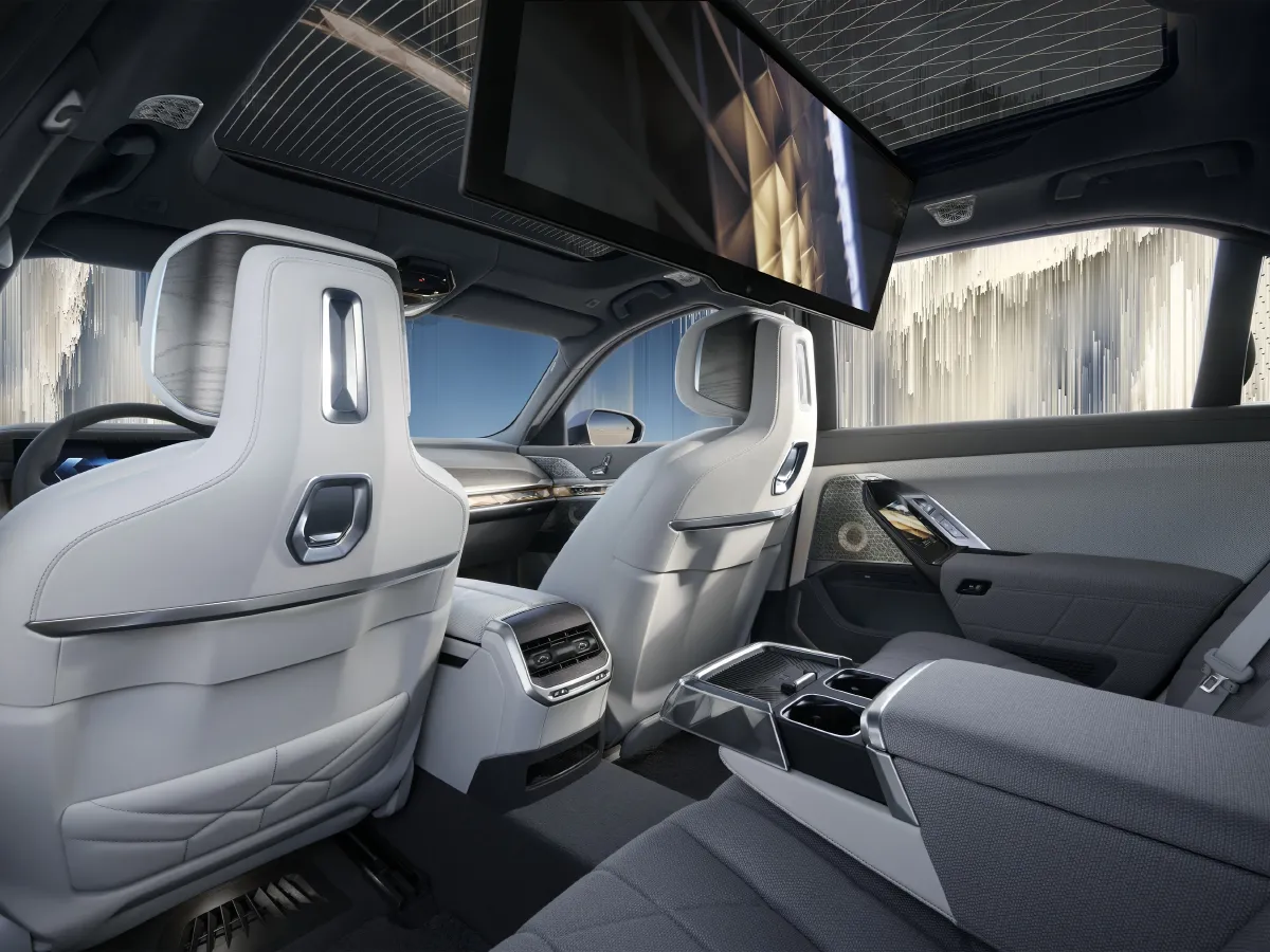 BMW i7,autocango,china used car exporter,china ev exporter,chinese used car exporter,chinese used ev exporter