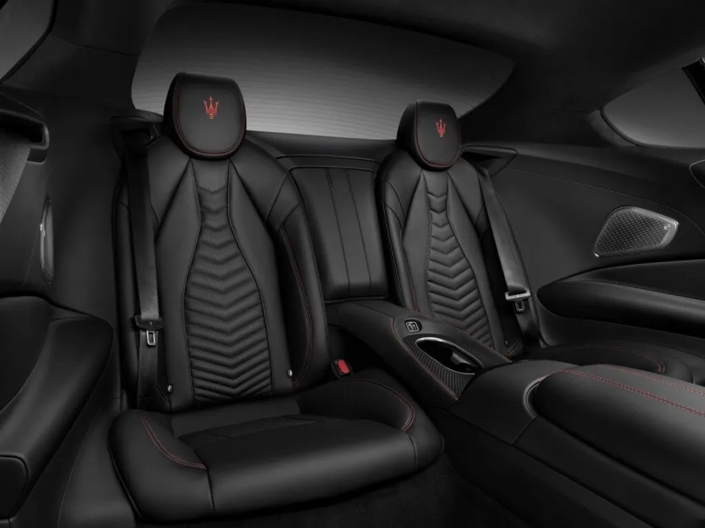 Maserati GranTurismo,autocango,china used car exporter,china ev exporter,chinese used car exporter,chinese used ev exporter Maserati GranTurismo,autocango,china used car exporter,china ev exporter,chinese used car exporter,chinese used ev exporter