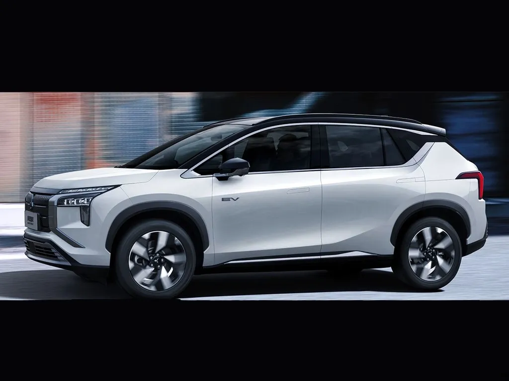 Mitsubishi Airtrek,autocango,china used car exporter,china ev exporter,chinese used car exporter,chinese used ev exporter