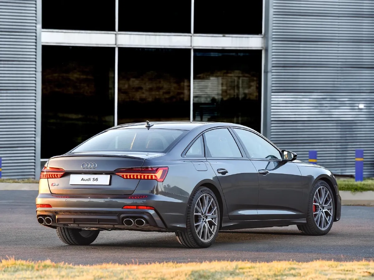 Audi S6,autocango,china used car exporter,china ev exporter,chinese used car exporter,chinese used ev exporter