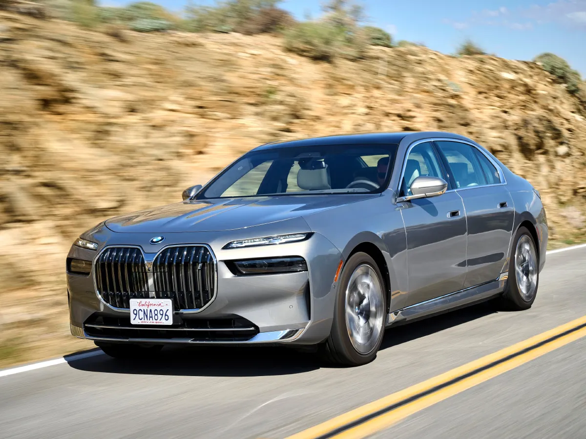 BMW i7,autocango,china used car exporter,china ev exporter,chinese used car exporter,chinese used ev exporter