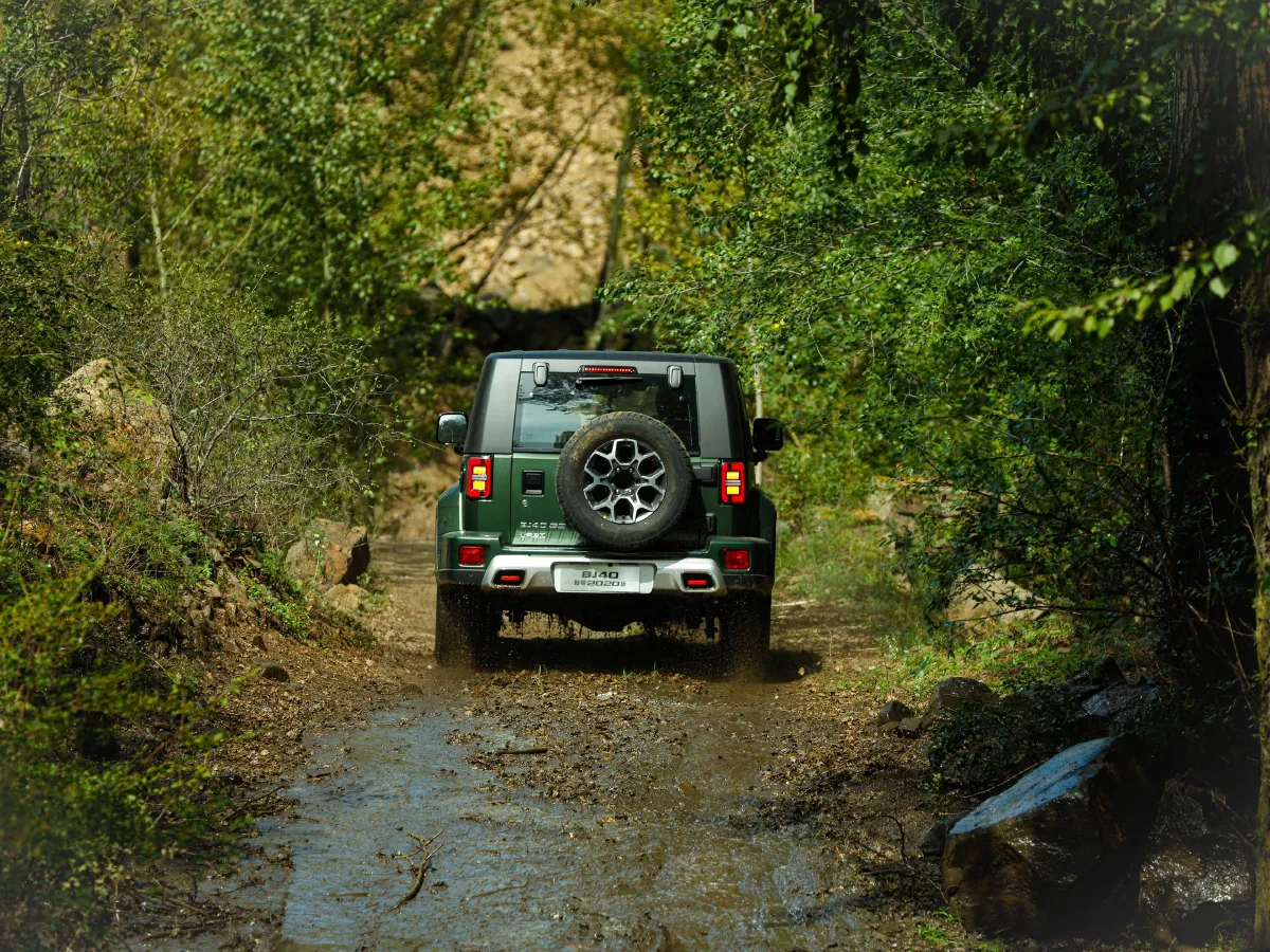 Beijing BJ40,autocango,china used car exporter,china ev exporter,chinese used car exporter,chinese used ev exporter