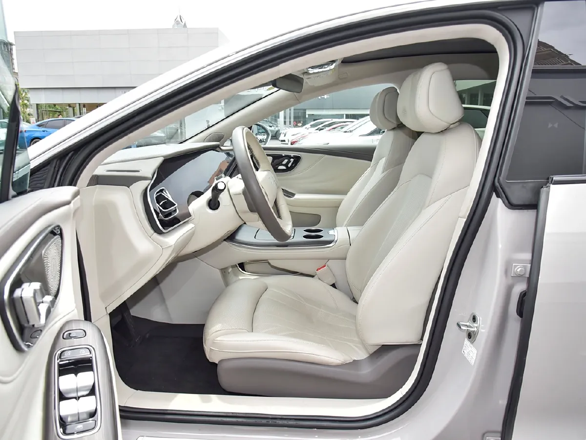 2023 Roewe F7 BEV 77KWH,autocango,china used car exporter,china ev exporter,chinese used car exporter,chinese used ev exporter