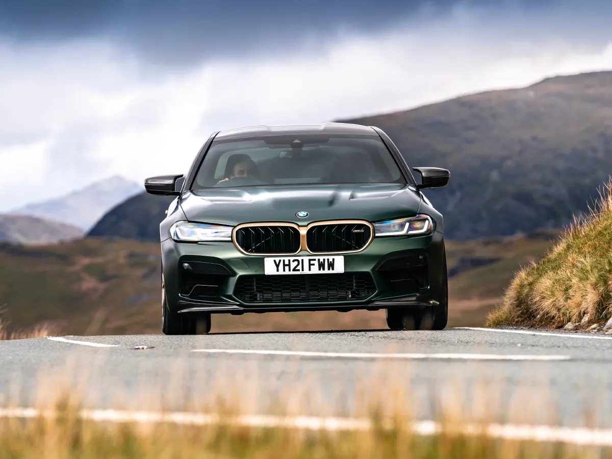 2012 BMW M5 4.4T 560HP V8 7DCT,autocango,china used car exporter,china ev exporter,chinese used car exporter,chinese used ev exporter