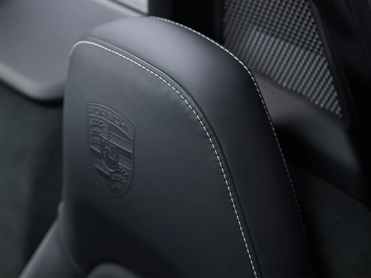 Porsche 718,autocango,china used car exporter,china ev exporter,chinese used car exporter,chinese used ev exporter