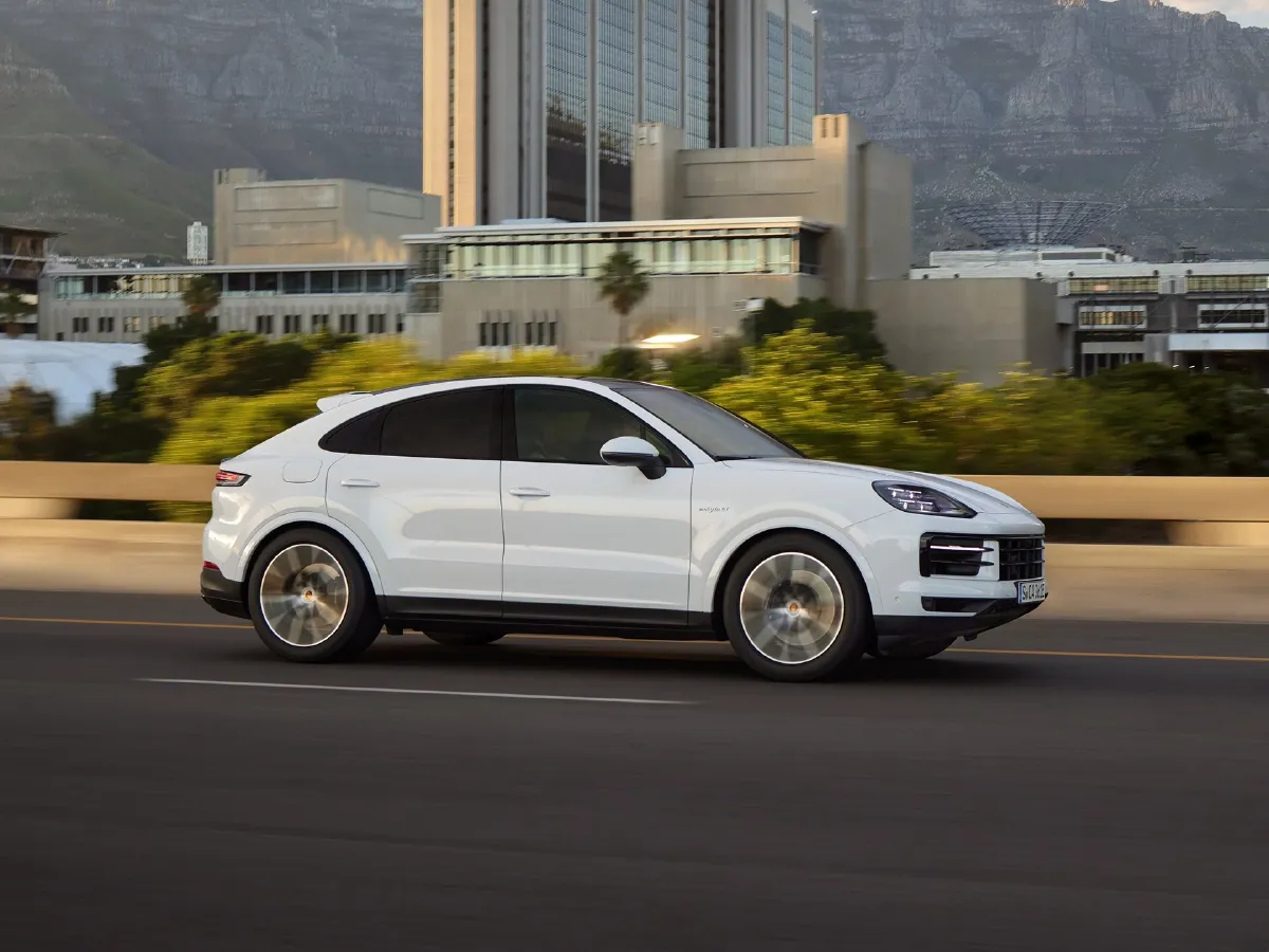 Porsche Cayenne,autocango,china used car exporter,china ev exporter,chinese used car exporter,chinese used ev exporter