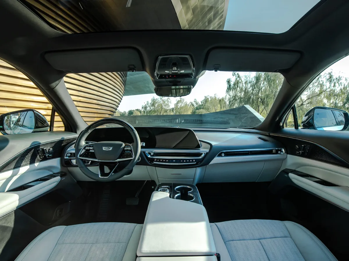 Cadillac IQ Lyriq,autocango,china used car exporter,china ev exporter,chinese used car exporter,chinese used ev exporter