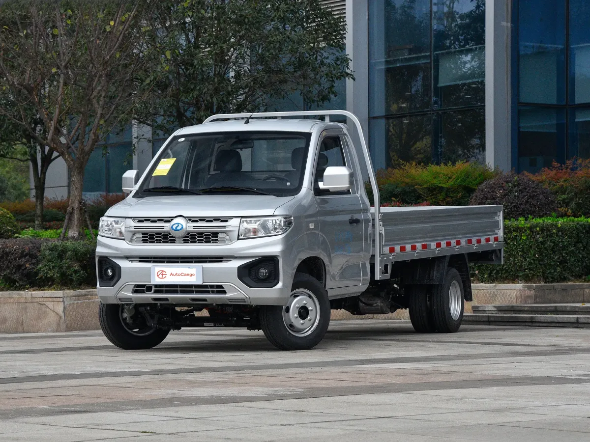 Ruichi Auto ED71,autocango,china used car exporter,china ev exporter,chinese used car exporter,chinese used ev exporter