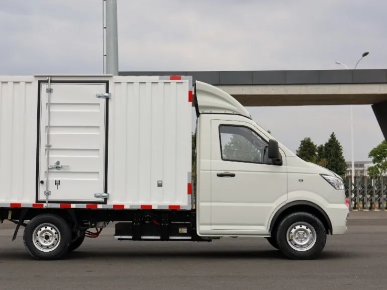 New Gonow ShuaiJian,autocango,china used car exporter,china ev exporter,chinese used car exporter,chinese used ev exporter