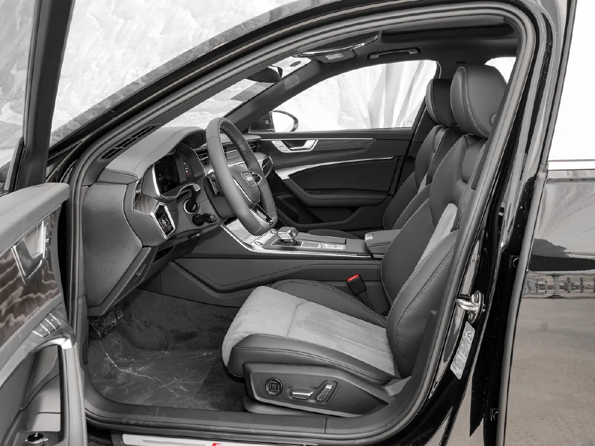 Audi A6L,autocango,china used car exporter,china ev exporter,chinese used car exporter,chinese used ev exporter