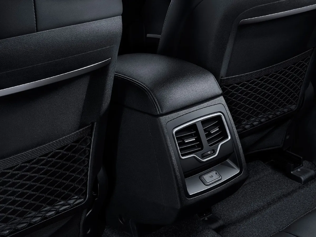 Soueast DX7,autocango,china used car exporter,china ev exporter,chinese used car exporter,chinese used ev exporter