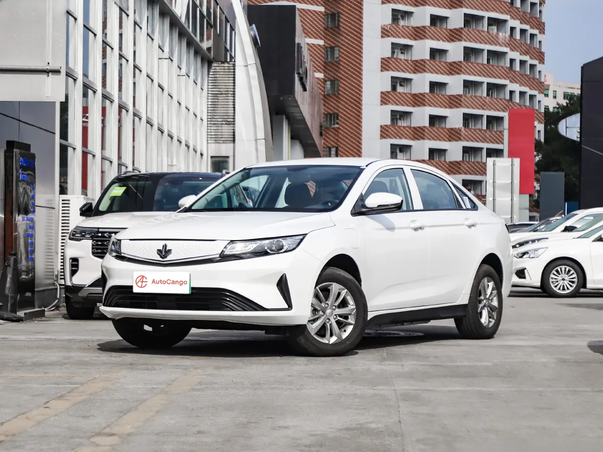 Livan Maple 60s,autocango,china used car exporter,china ev exporter,chinese used car exporter,chinese used ev exporter