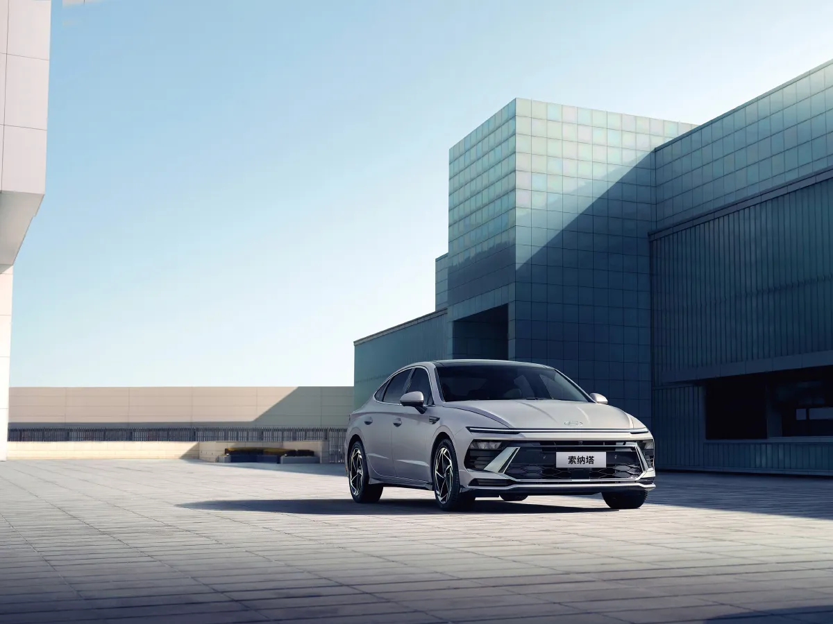 Hyundai Sonata,autocango,china used car exporter,china ev exporter,chinese used car exporter,chinese used ev exporter