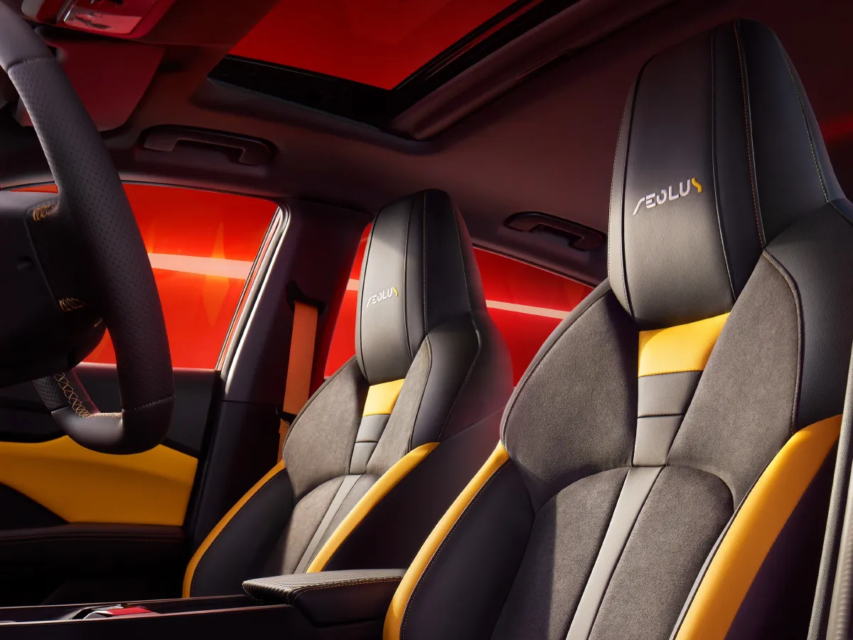 DongFeng Aeolus YiXuan,autocango,china used car exporter,china ev exporter,chinese used car exporter,chinese used ev exporter