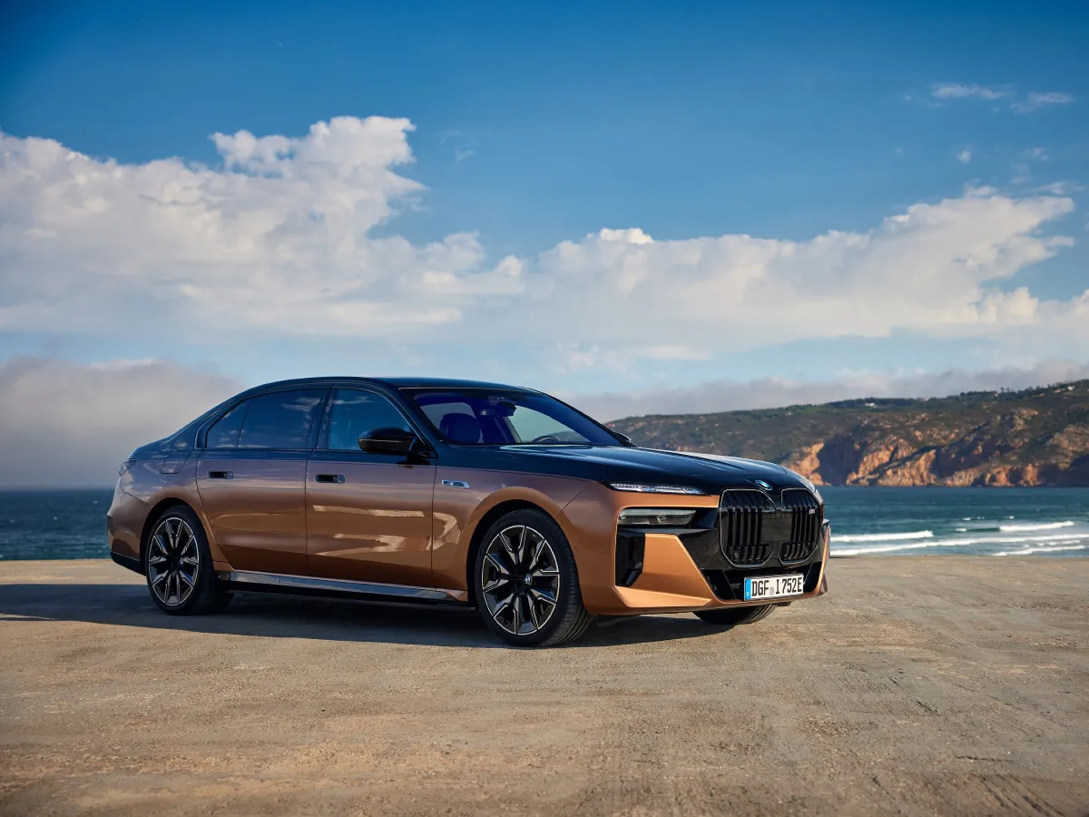 BMW i7,autocango,china used car exporter,china ev exporter,chinese used car exporter,chinese used ev exporter