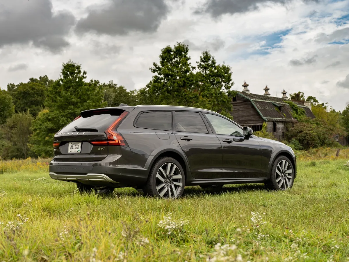 Volvo V90,autocango,china used car exporter,china ev exporter,chinese used car exporter,chinese used ev exporter