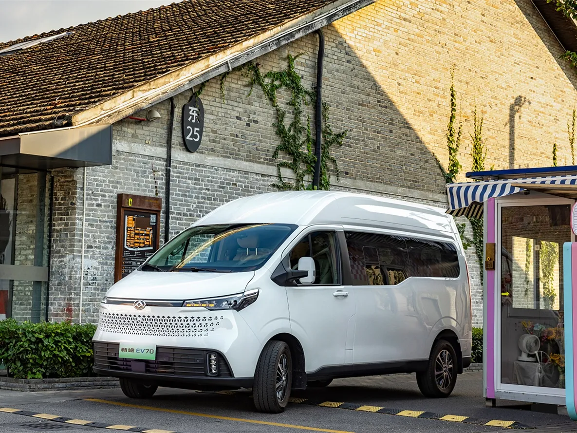 2024 MAXUS XinTu EV70 BEV 88KWH,autocango,china used car exporter,china ev exporter,chinese used car exporter,chinese used ev exporter