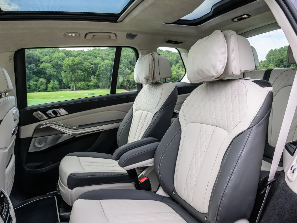 BMW X7,autocango,china used car exporter,china ev exporter,chinese used car exporter,chinese used ev exporter