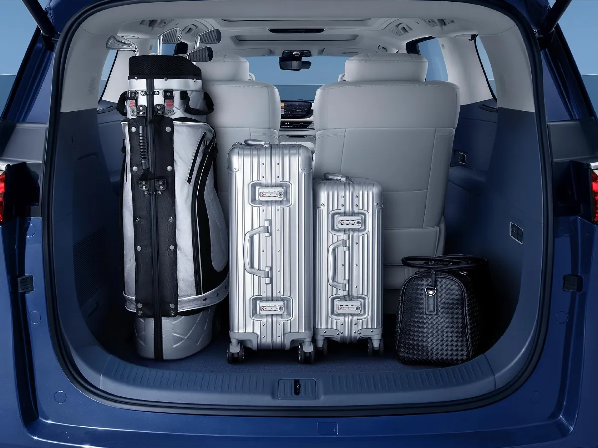 Buick Century,autocango,china used car exporter,china ev exporter,chinese used car exporter,chinese used ev exporter