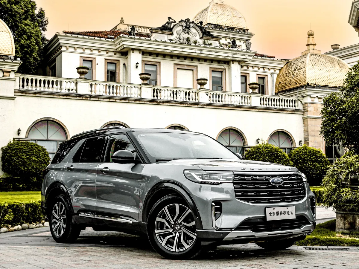 Ford Explorer,autocango,china used car exporter,china ev exporter,chinese used car exporter,chinese used ev exporter