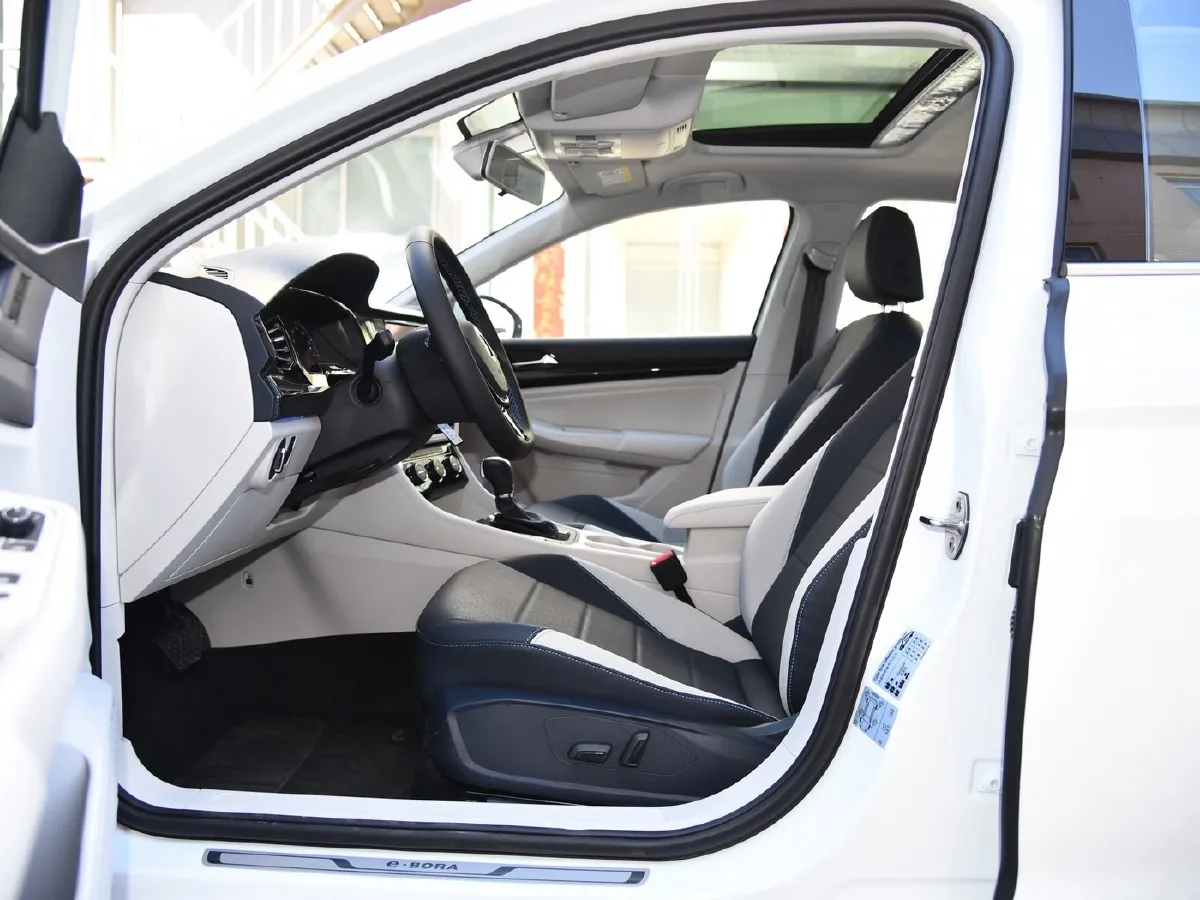 2020 Volkswagen Bora BEV 40KWH,autocango,china used car exporter,china ev exporter,chinese used car exporter,chinese used ev exporter