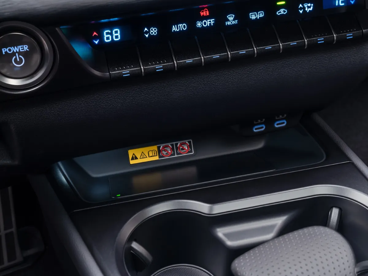 Lexus UX,autocango,china used car exporter,china ev exporter,chinese used car exporter,chinese used ev exporter