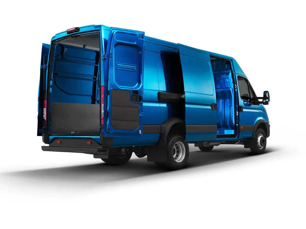 Iveco OuSheng,autocango,china used car exporter,china ev exporter,chinese used car exporter,chinese used ev exporter