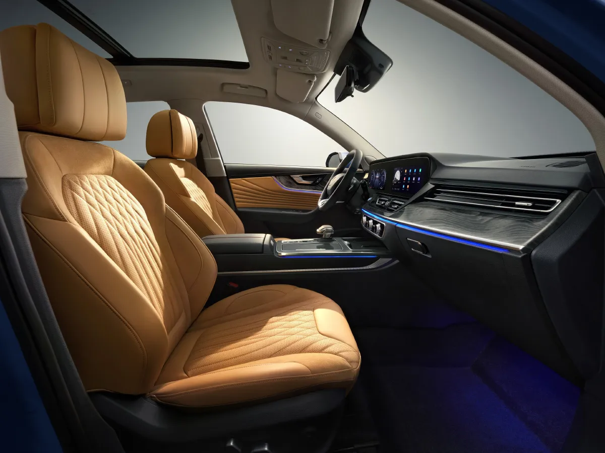 HongQi HS5,autocango,china used car exporter,china ev exporter,chinese used car exporter,chinese used ev exporter