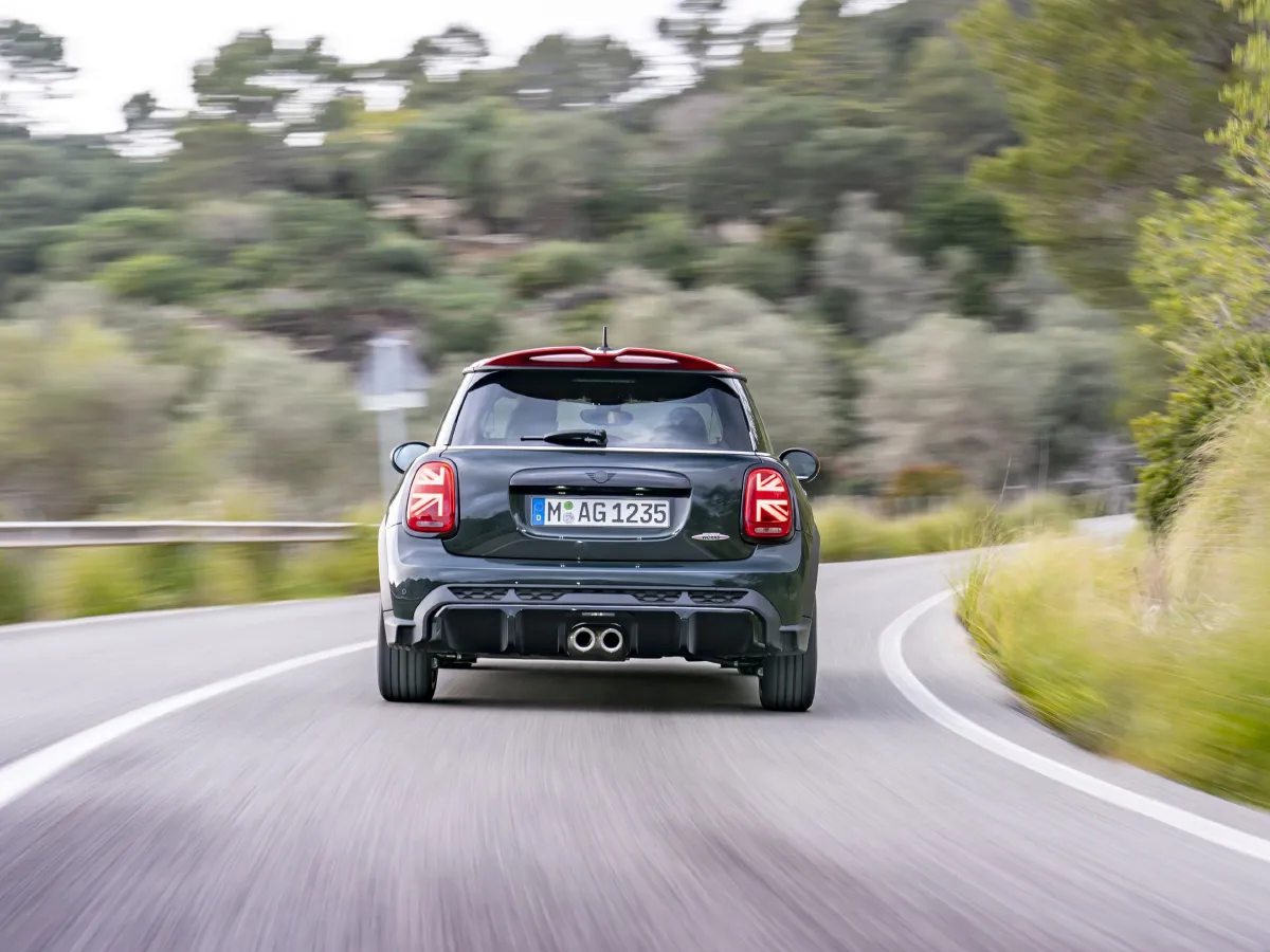 MINI JCW,autocango,china used car exporter,china ev exporter,chinese used car exporter,chinese used ev exporter