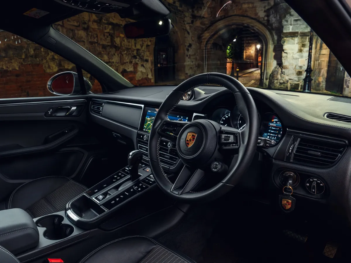 Porsche Macan,autocango,china used car exporter,china ev exporter,chinese used car exporter,chinese used ev exporter