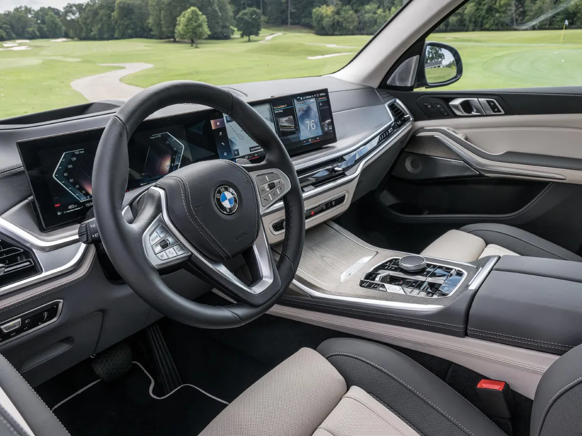 BMW X7,autocango,china used car exporter,china ev exporter,chinese used car exporter,chinese used ev exporter