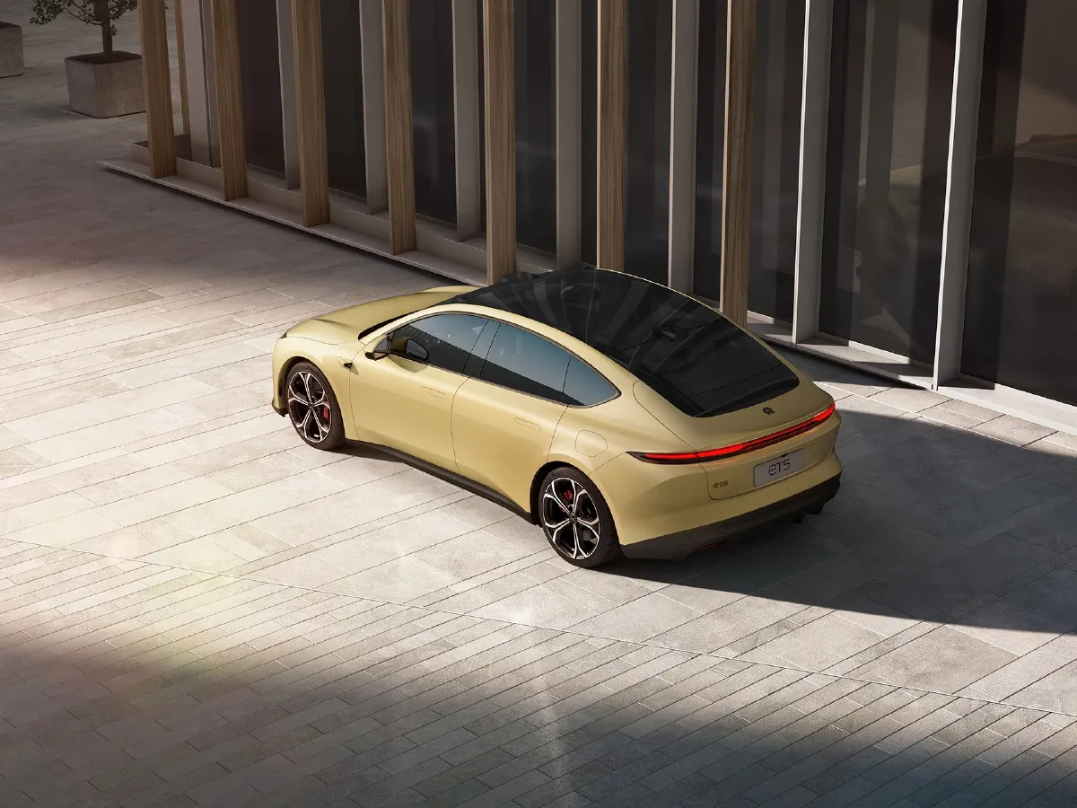 NIO ET5,autocango,china used car exporter,china ev exporter,chinese used car exporter,chinese used ev exporter