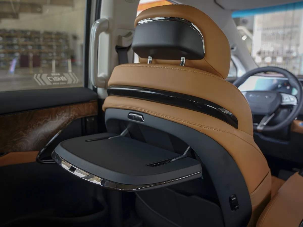 DongFeng Forthing XingHai V9,autocango,china used car exporter,china ev exporter,chinese used car exporter,chinese used ev exporter DongFeng Forthing XingHai V9,autocango,china used car exporter,china ev exporter,chinese used car exporter,chinese used ev exporter