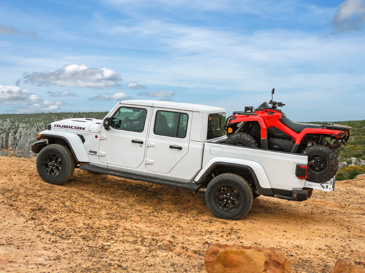 Jeep Gladiator,autocango,china used car exporter,china ev exporter,chinese used car exporter,chinese used ev exporter Jeep Gladiator,autocango,china used car exporter,china ev exporter,chinese used car exporter,chinese used ev exporter