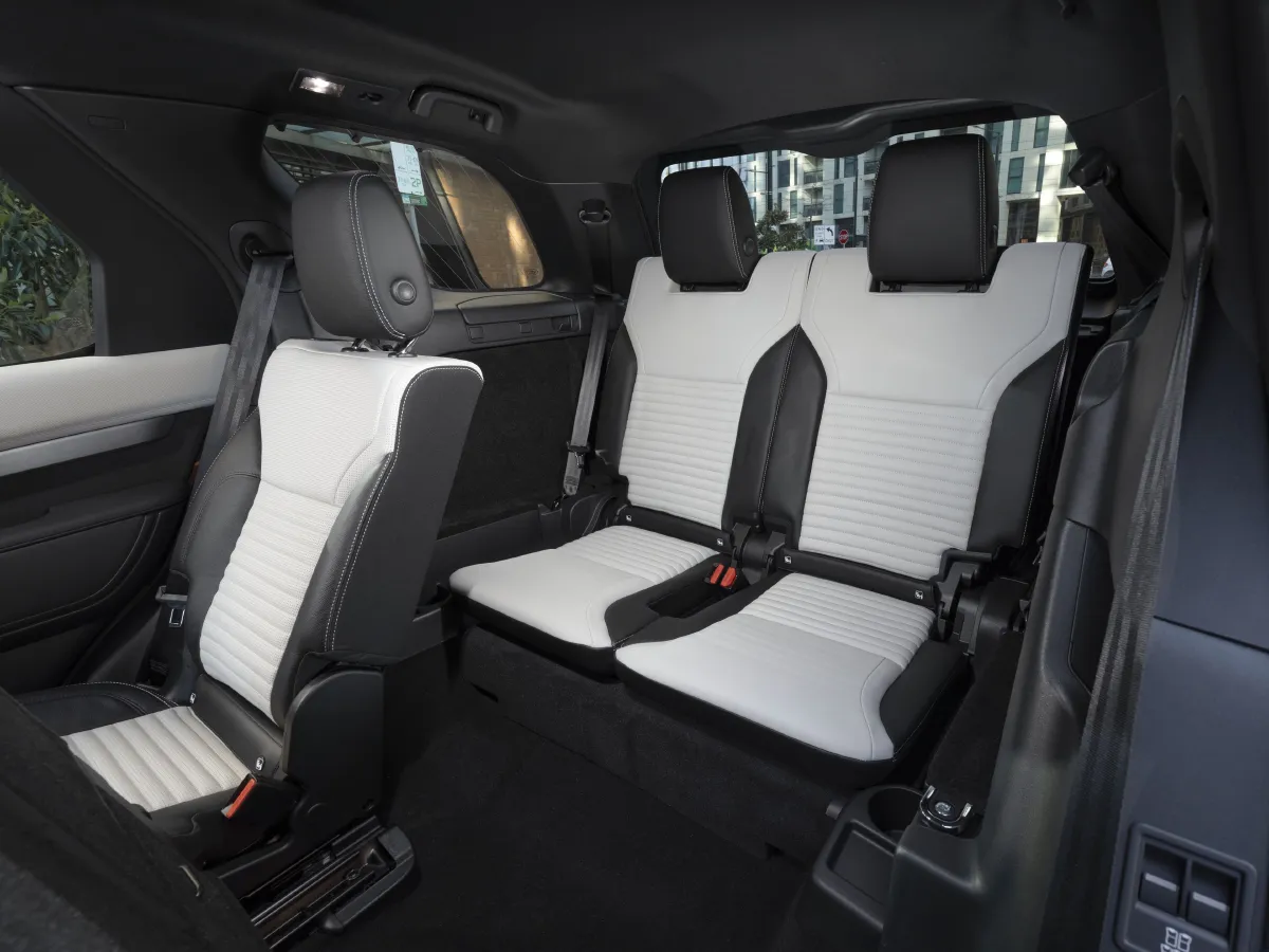 Land Rover Discovery,autocango,china used car exporter,china ev exporter,chinese used car exporter,chinese used ev exporter Land Rover Discovery,autocango,china used car exporter,china ev exporter,chinese used car exporter,chinese used ev exporter