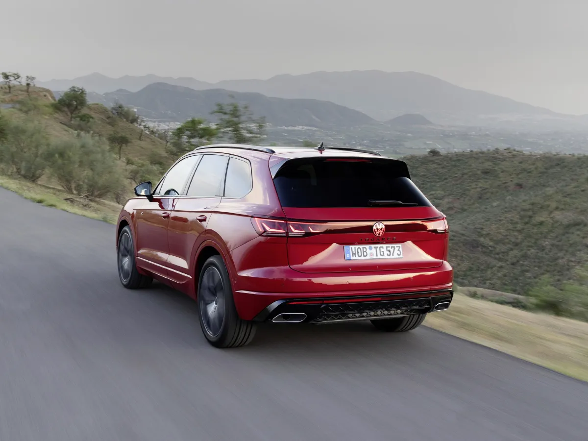 Volkswagen Touareg,autocango,china used car exporter,china ev exporter,chinese used car exporter,chinese used ev exporter