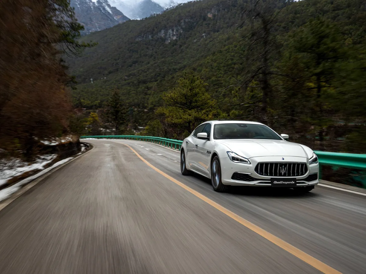 Maserati Quattroporte,autocango,china used car exporter,china ev exporter,chinese used car exporter,chinese used ev exporter