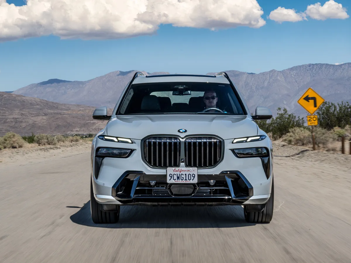 BMW X7,autocango,china used car exporter,china ev exporter,chinese used car exporter,chinese used ev exporter