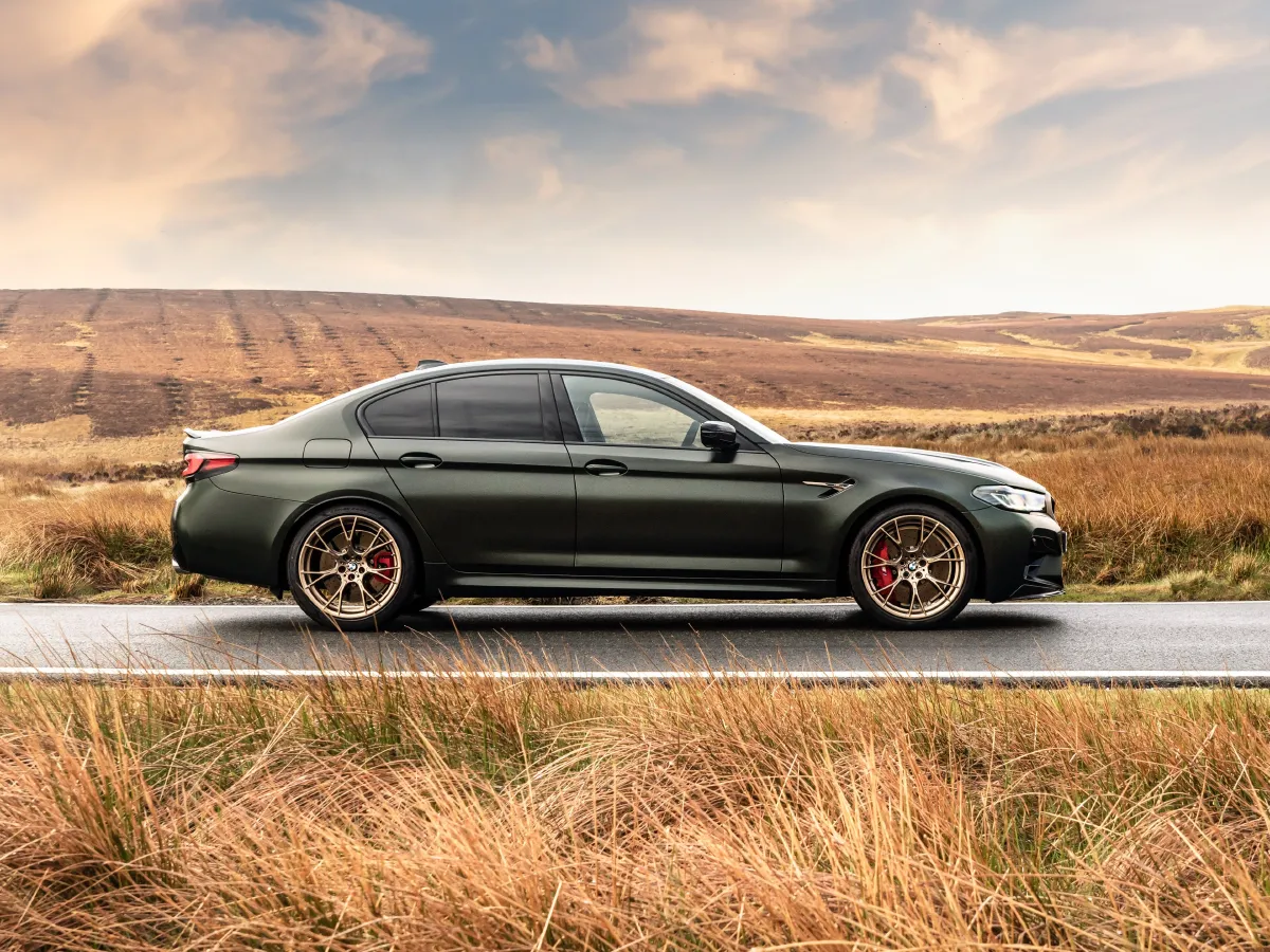 2012 BMW M5 4.4T 560HP V8 7DCT,autocango,china used car exporter,china ev exporter,chinese used car exporter,chinese used ev exporter