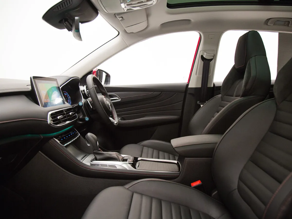 MG HS,autocango,china used car exporter,china ev exporter,chinese used car exporter,chinese used ev exporter