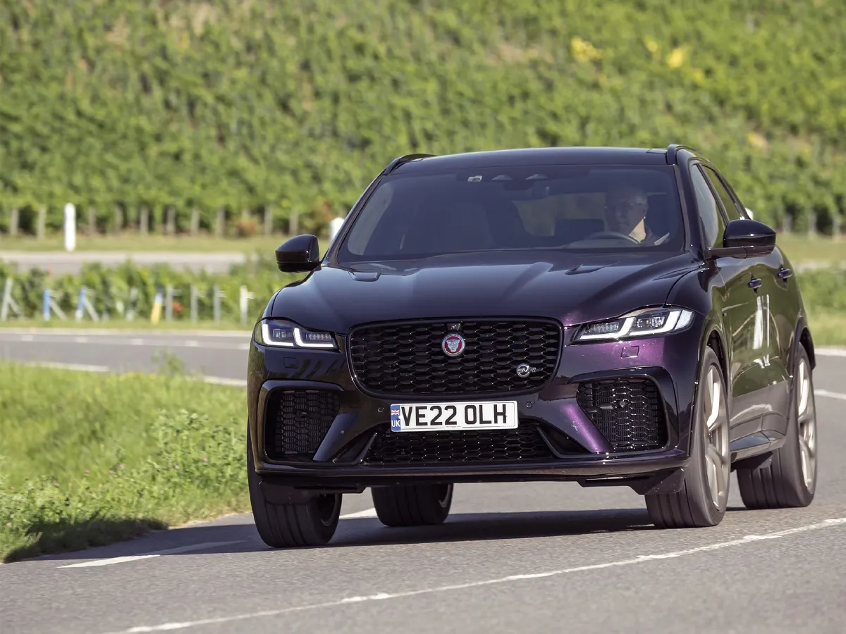 Jaguar F-PACE,autocango,china used car exporter,china ev exporter,chinese used car exporter,chinese used ev exporter