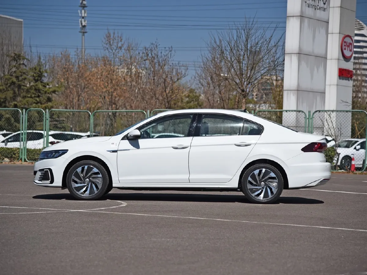 2020 Volkswagen Bora BEV 40KWH,autocango,china used car exporter,china ev exporter,chinese used car exporter,chinese used ev exporter