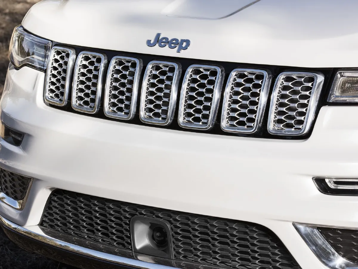 Jeep Grand Cherokee,autocango,china used car exporter,china ev exporter,chinese used car exporter,chinese used ev exporter