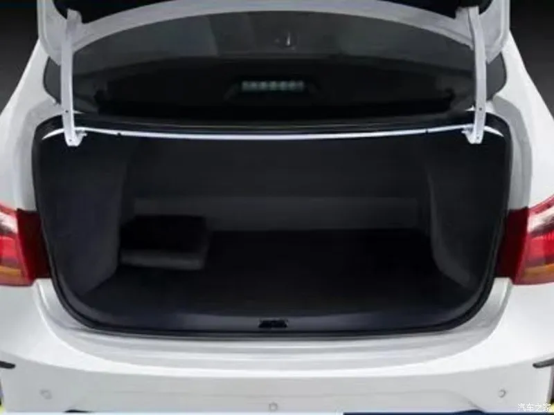 DongFeng Aeolus E70,autocango,china used car exporter,china ev exporter,chinese used car exporter,chinese used ev exporter