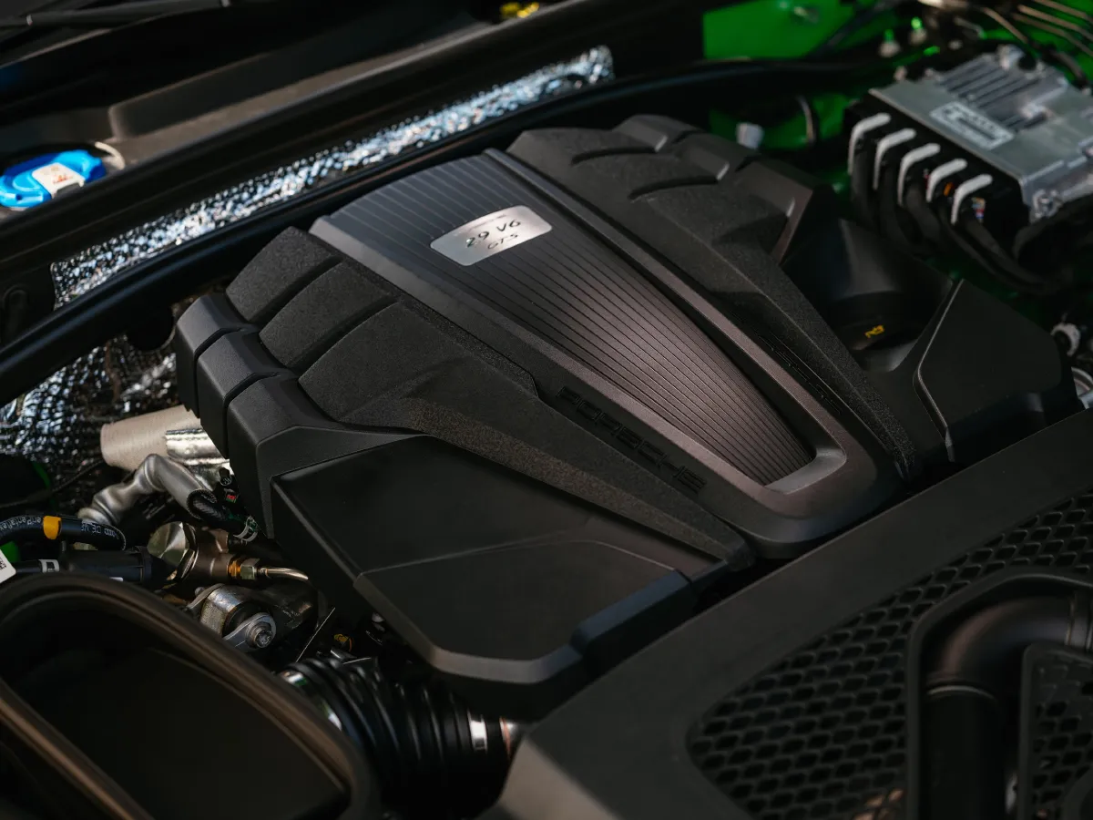 Porsche Macan,autocango,china used car exporter,china ev exporter,chinese used car exporter,chinese used ev exporter