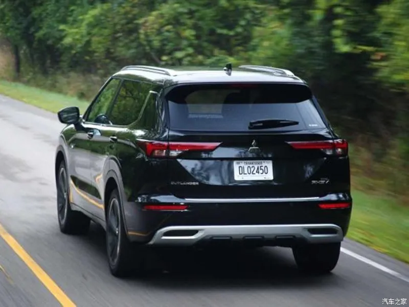 Mitsubishi Outlander,autocango,china used car exporter,china ev exporter,chinese used car exporter,chinese used ev exporter