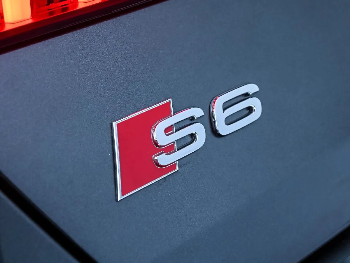 Audi S6,autocango,china used car exporter,china ev exporter,chinese used car exporter,chinese used ev exporter